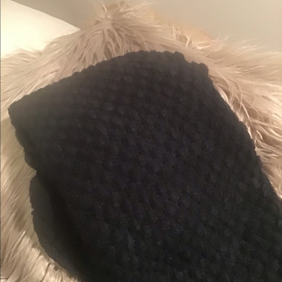 Brand new infinity scarf with tags - Picture 2 of 8